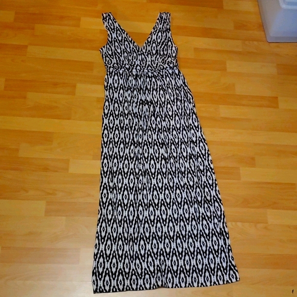 Ann Taylor Maxi dress - Picture 2 of 7